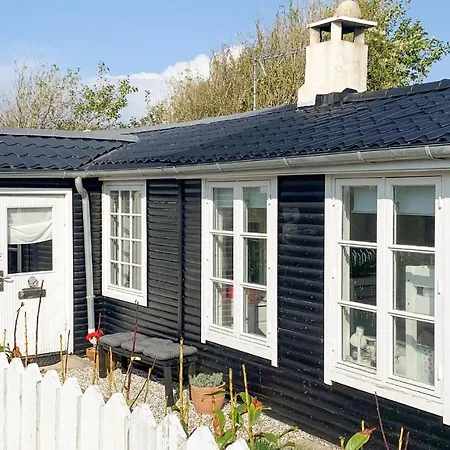 Stunning In With 2 Bedrooms And Wifi Ferienhaus Vejby